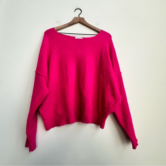 Evereve Rochelle Off Shoulder Pullover Sweater Fushia Pink Medium Relaxed Soft - Picture 5 of 16